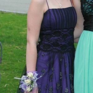 Semi formal dress. Only worn once.